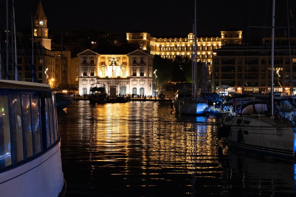 Vue de Marseille — illustration pour : LMNP à Marseille en 2026 : définition, conditions, fiscalité, nouveautés